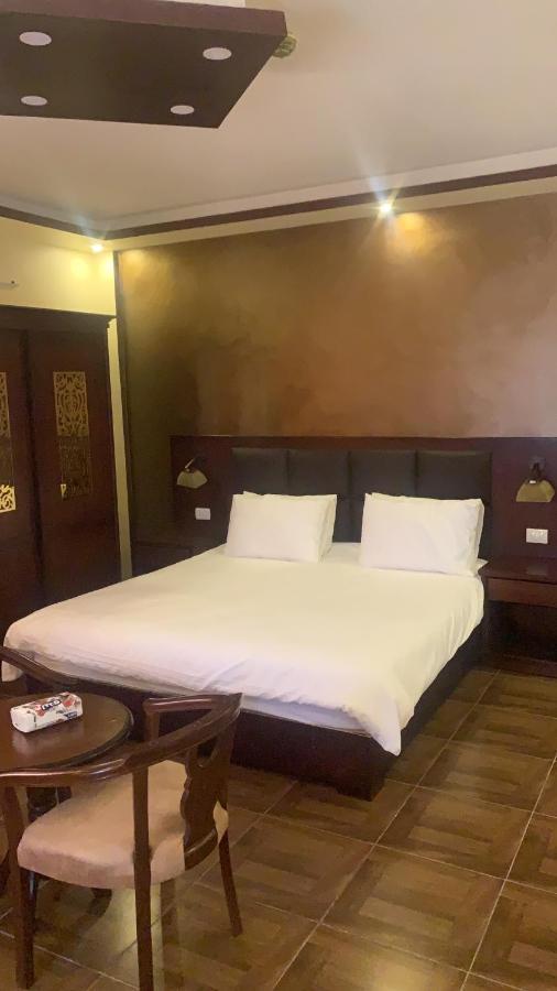 Esperanza Petra Bed & Breakfast วาดี มูซา ภายนอก รูปภาพ