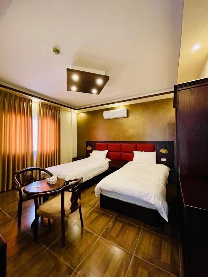 Esperanza Petra Bed & Breakfast วาดี มูซา ภายนอก รูปภาพ