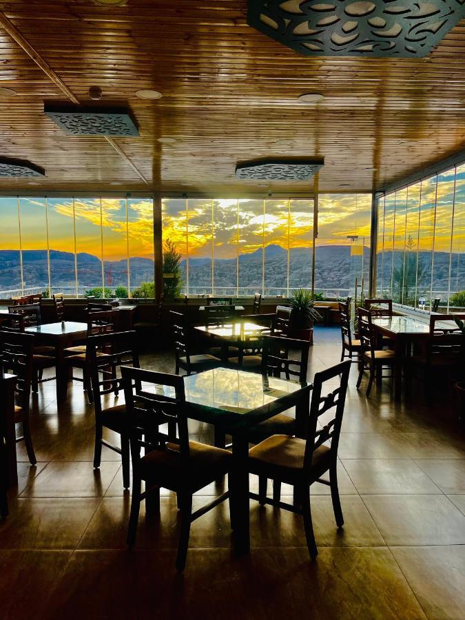 Esperanza Petra Bed & Breakfast วาดี มูซา ภายนอก รูปภาพ